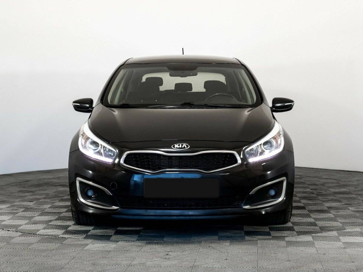 Kia Ceed б/у, 2015, Роботизированная. Фото: #1