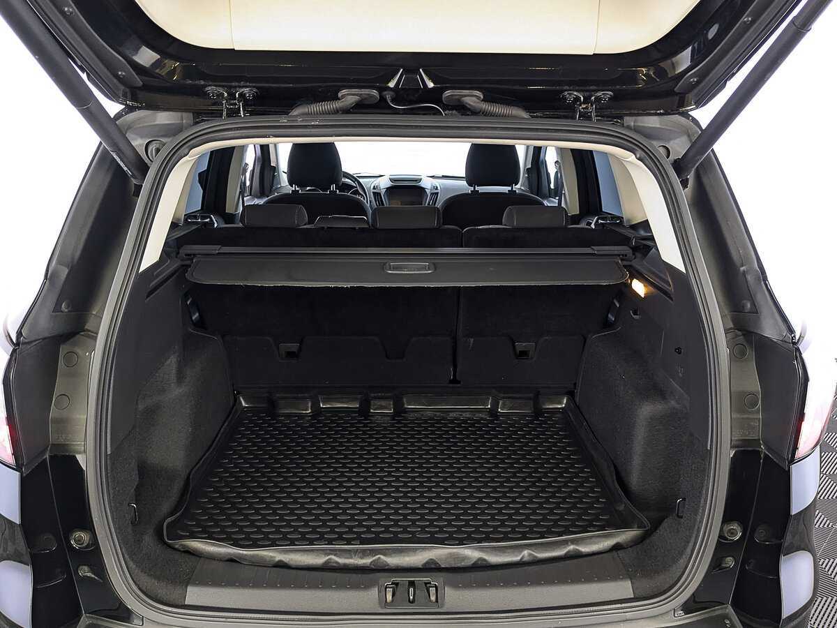 Ford Kuga б/у, 2016, Автоматическая. Фото: #9