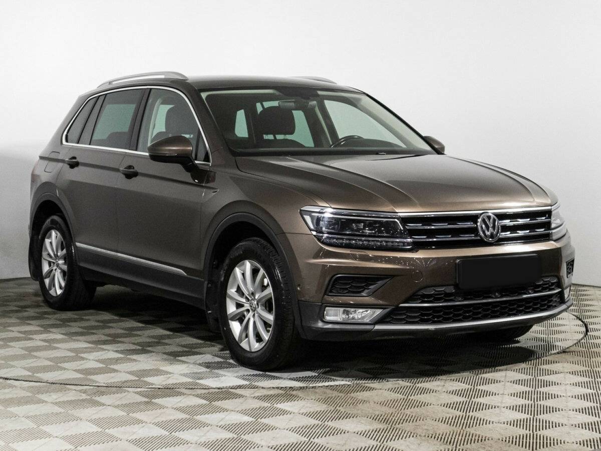 Volkswagen Tiguan б/у, 2017, Роботизированная. Фото: #2