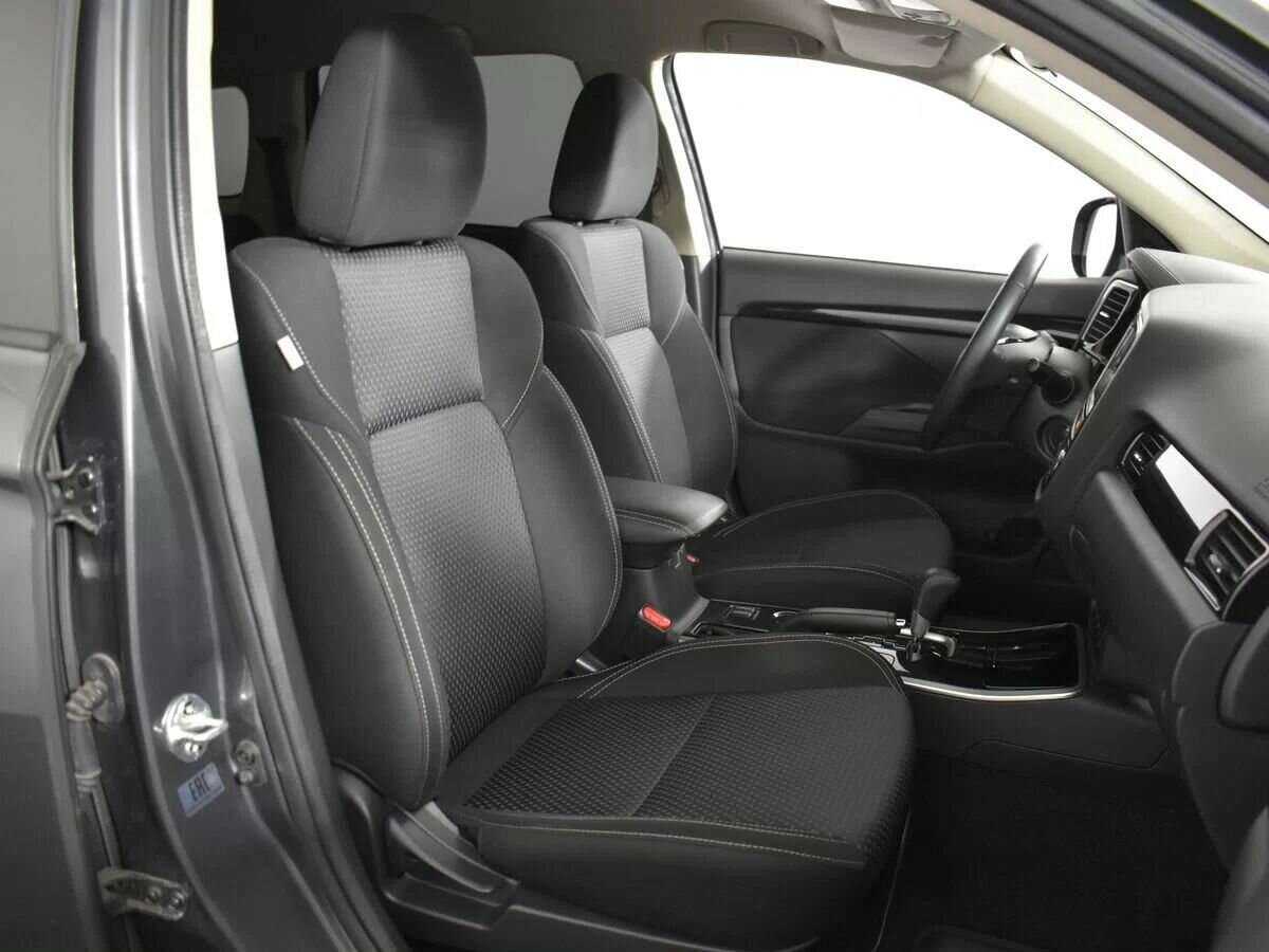 Mitsubishi Outlander б/у, 2019, Вариатор. Фото: #5