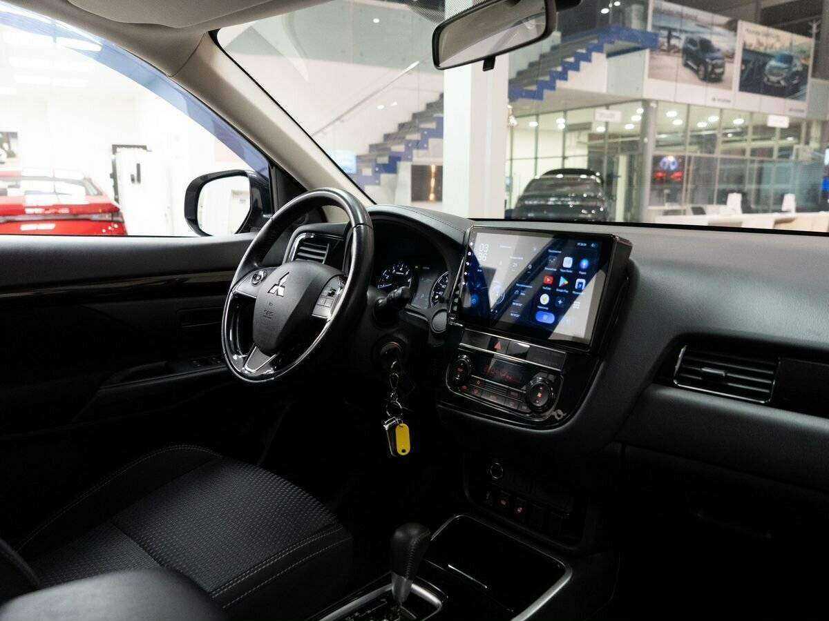 Mitsubishi Outlander б/у, 2018, Вариатор. Фото: #17