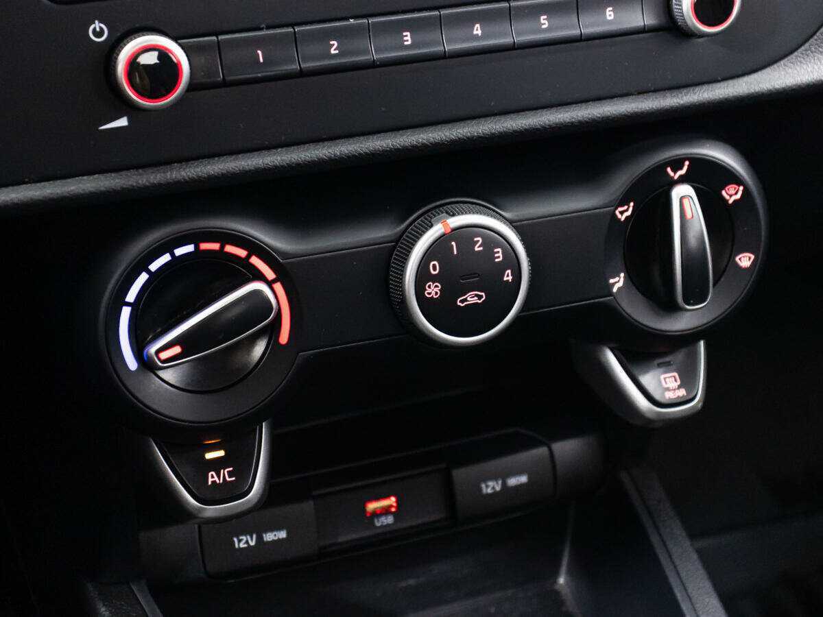 Kia Rio б/у, 2021, Автоматическая. Фото: #14