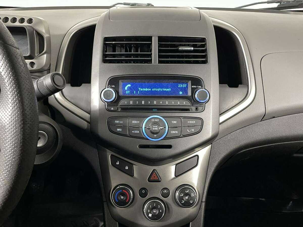Chevrolet Aveo б/у, 2013, Механическая. Фото: #10