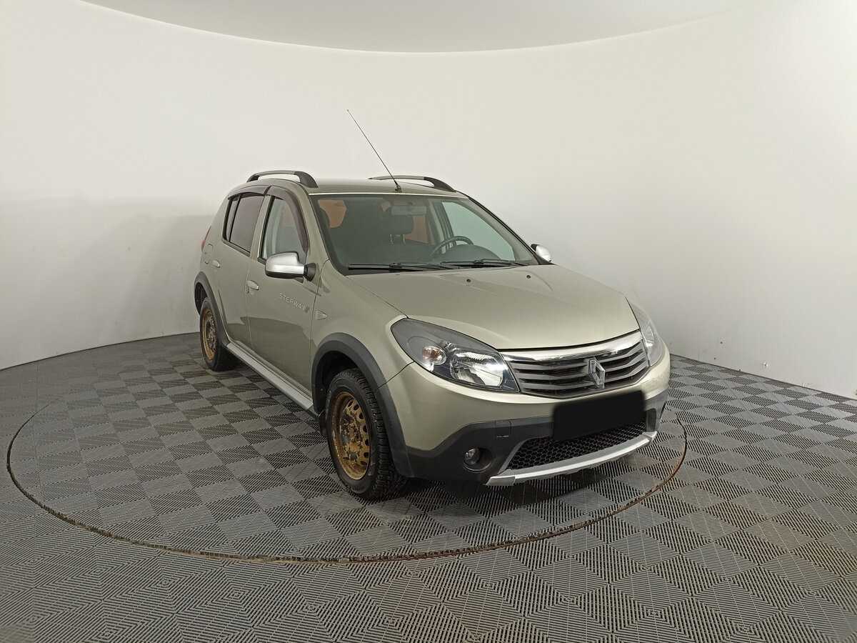 Renault Sandero б/у, 2014, Механическая. Фото: #2