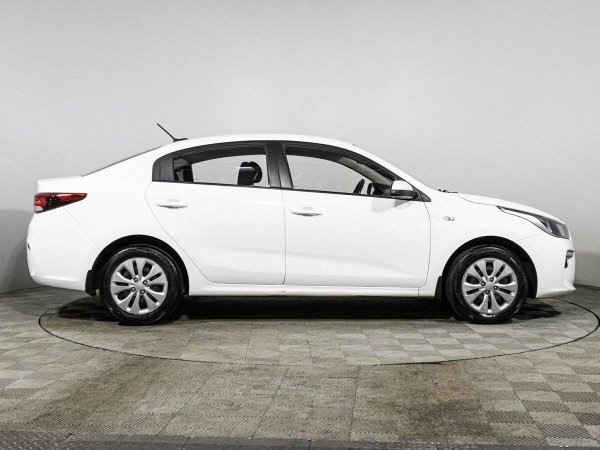 Kia Rio б/у, 2018, Автоматическая. Фото: #3