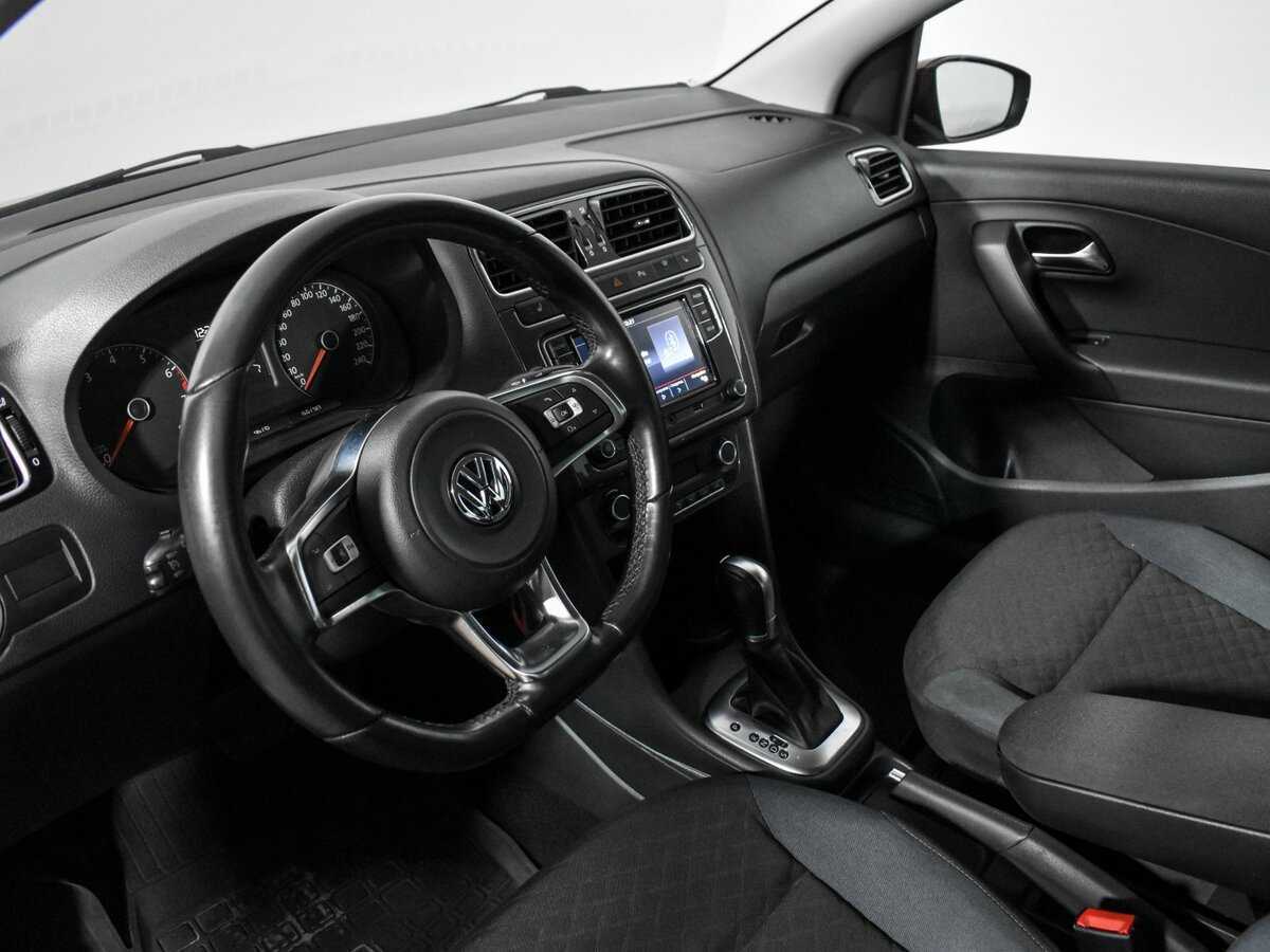 Volkswagen Polo б/у, 2019, Автоматическая. Фото: #7