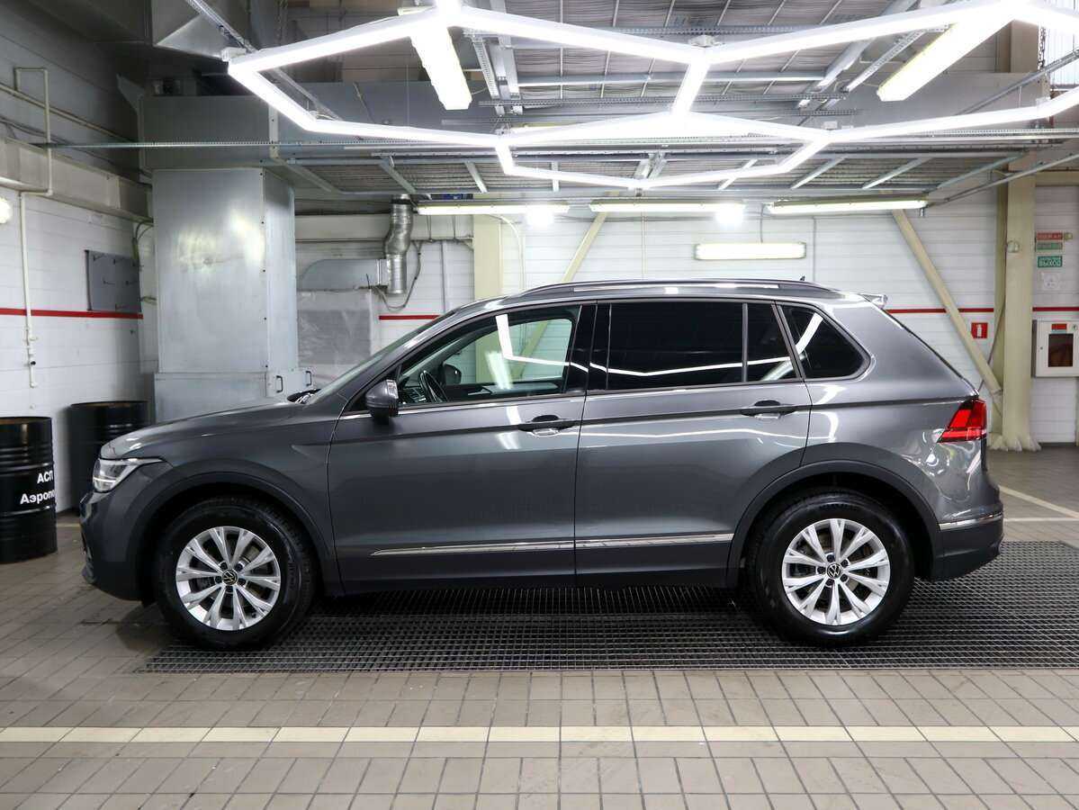 Volkswagen Tiguan б/у, 2021, Роботизированная. Фото: #2
