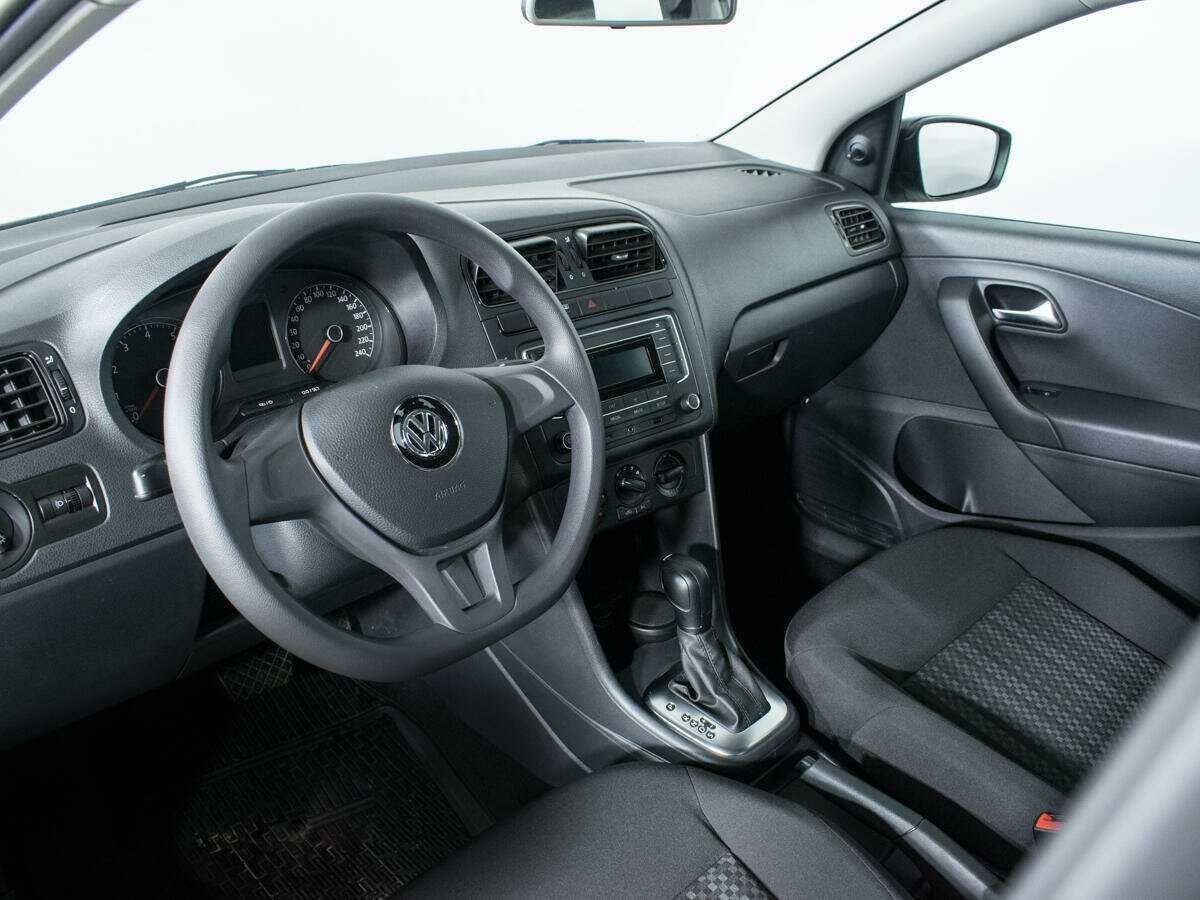 Volkswagen Polo б/у, 2019, Автоматическая. Фото: #12