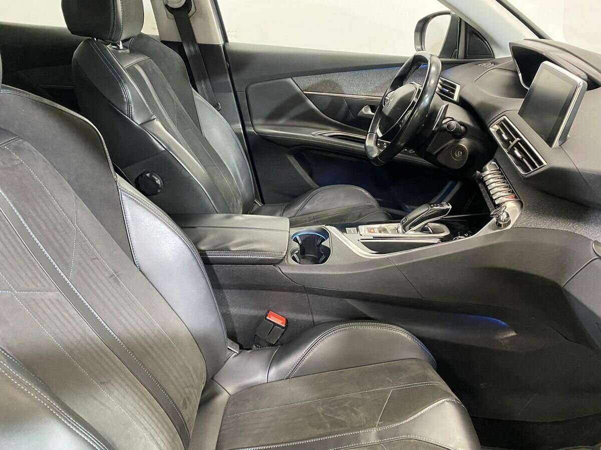 Peugeot 3008 б/у, 2018, Автоматическая. Фото: #9