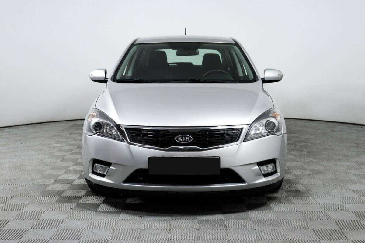 Kia Ceed б/у, 2012, Автоматическая. Фото: #1