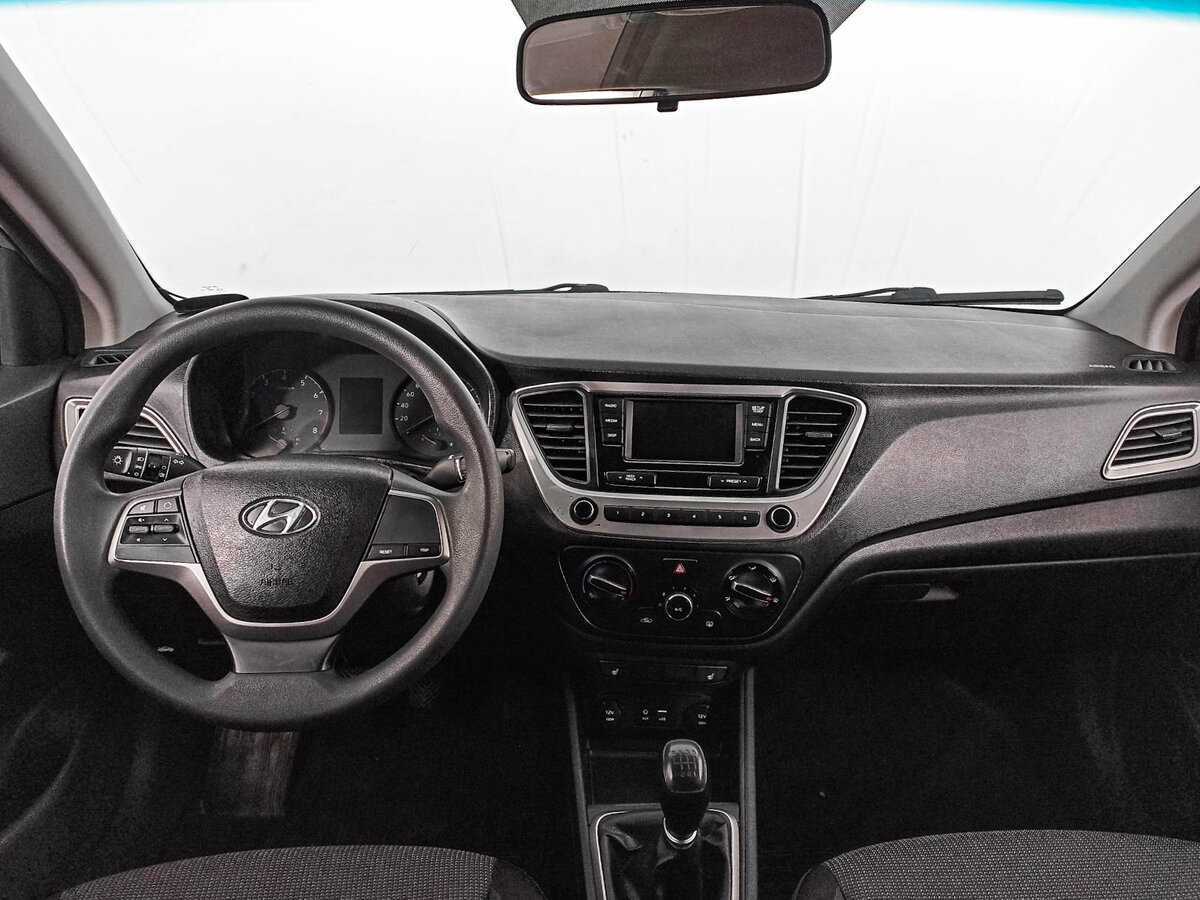 Hyundai Solaris б/у, 2018, Механическая. Фото: #11