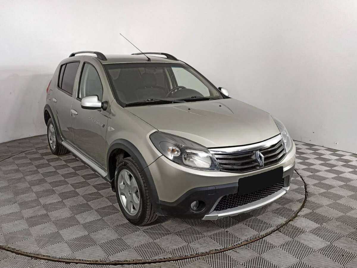 Renault Sandero б/у, 2012, Механическая. Фото: #2