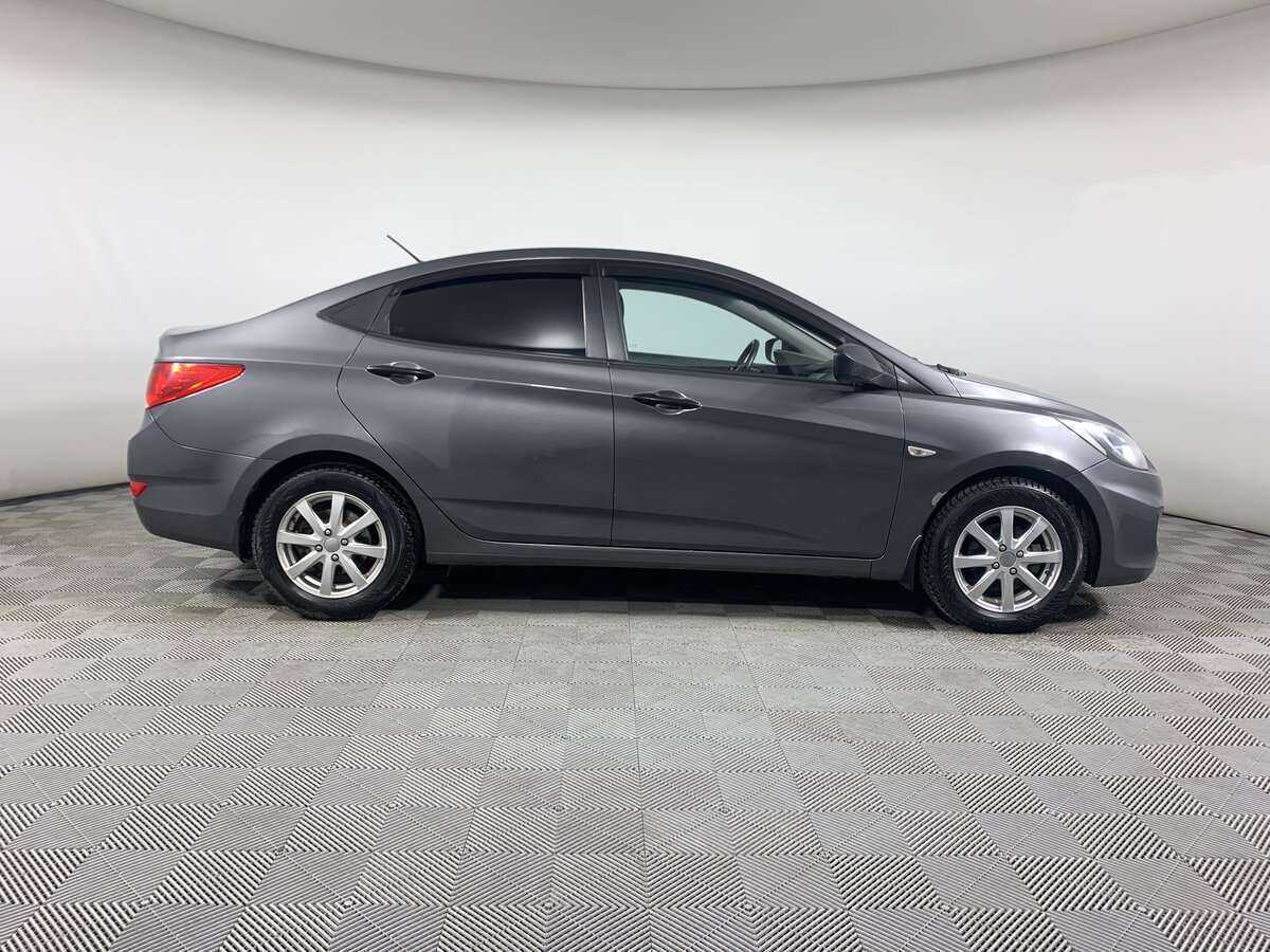 Hyundai Solaris б/у, 2012, Механическая. Фото: #3