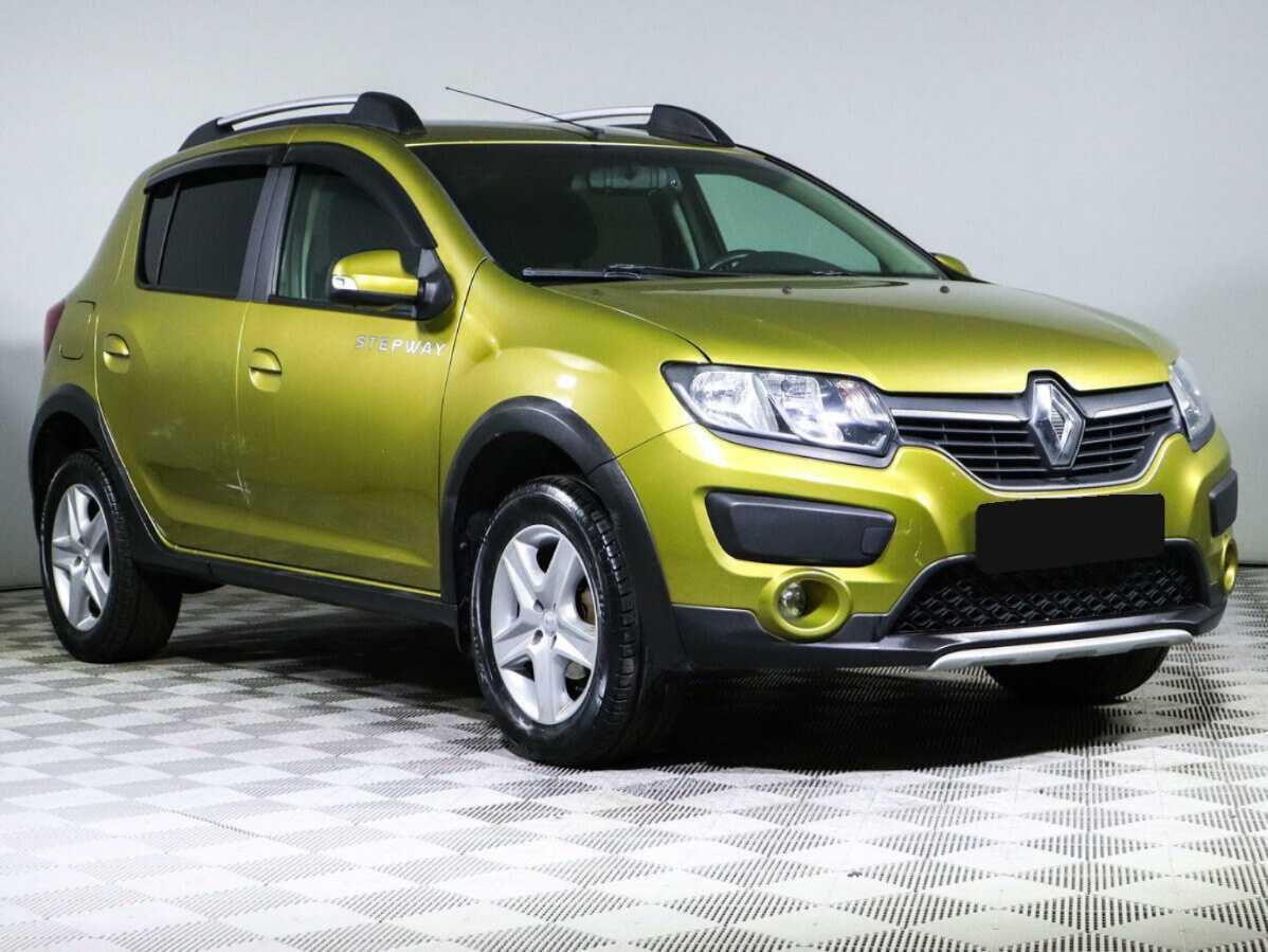 Renault Sandero б/у, 2016, Автоматическая. Фото: #2