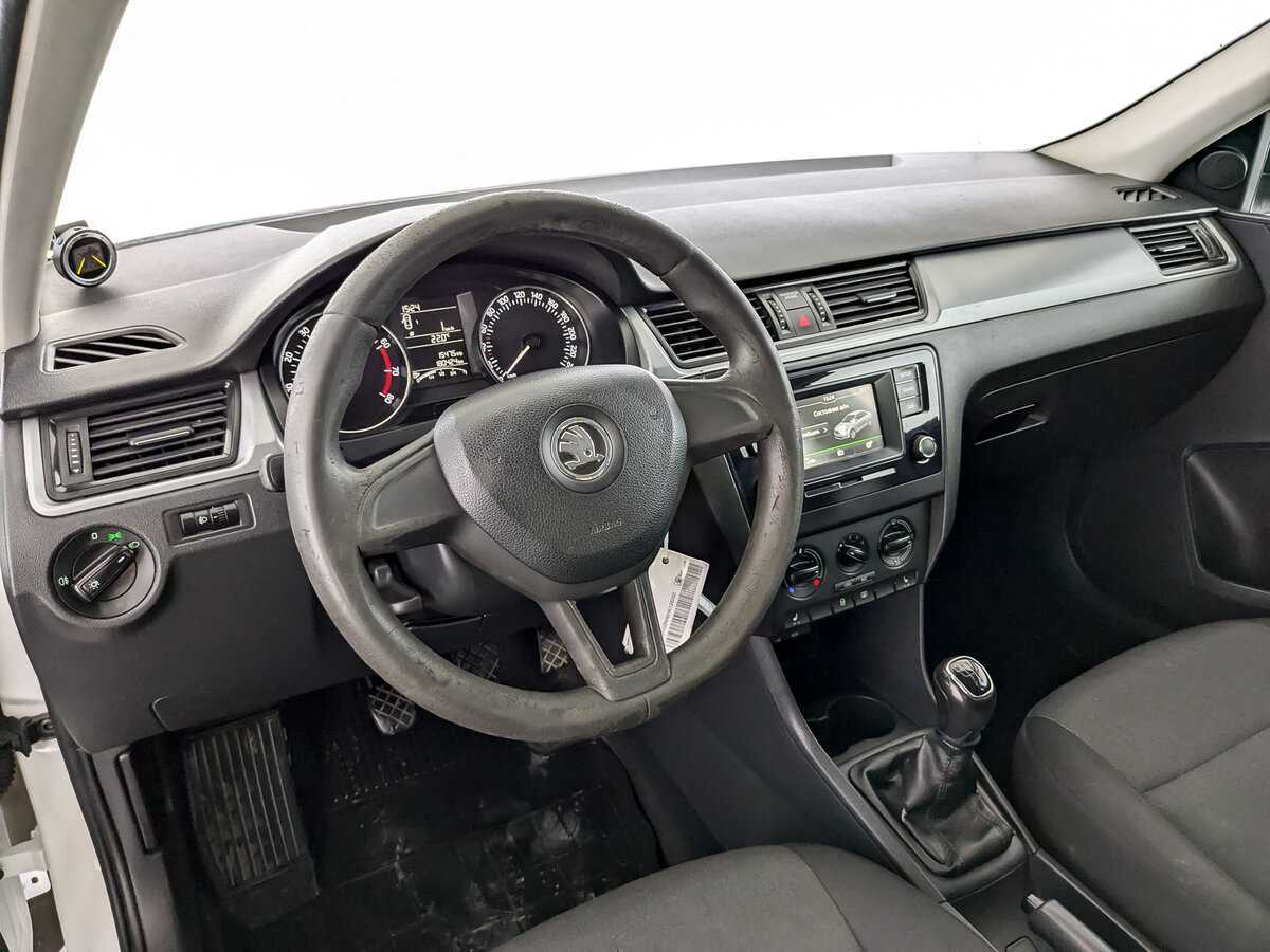 Skoda Rapid б/у, 2017, Механическая. Фото: #15