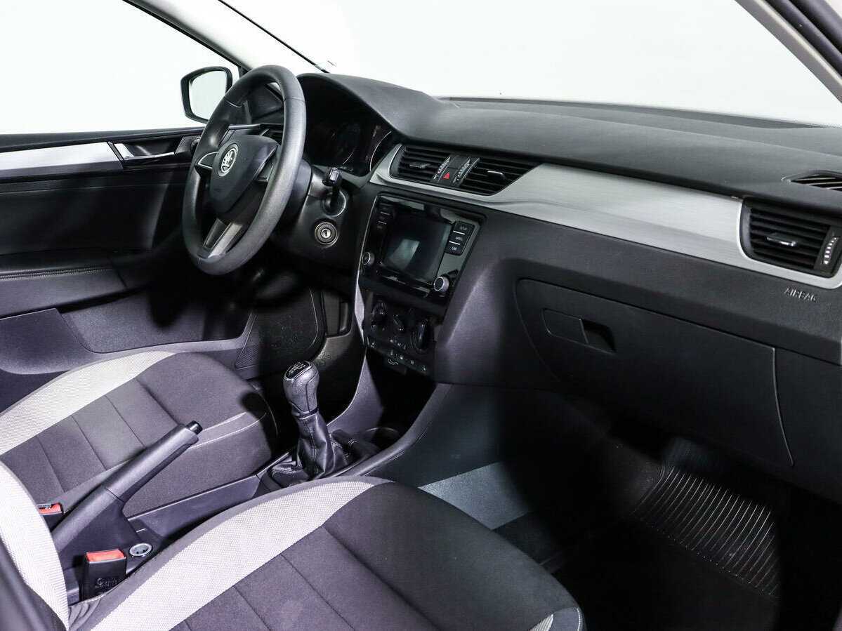 Skoda Rapid б/у, 2019, Механическая. Фото: #6