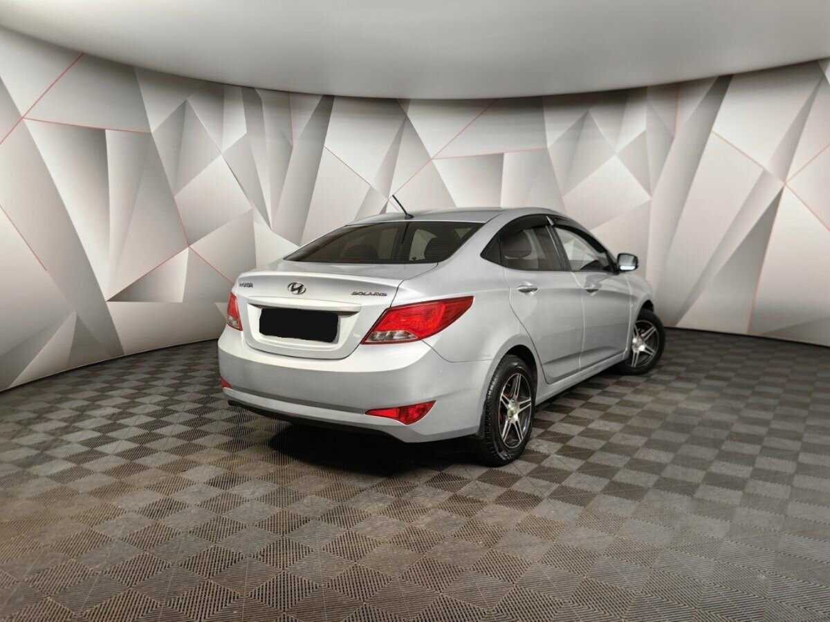 Hyundai Solaris б/у, 2015, Автоматическая. Фото: #1
