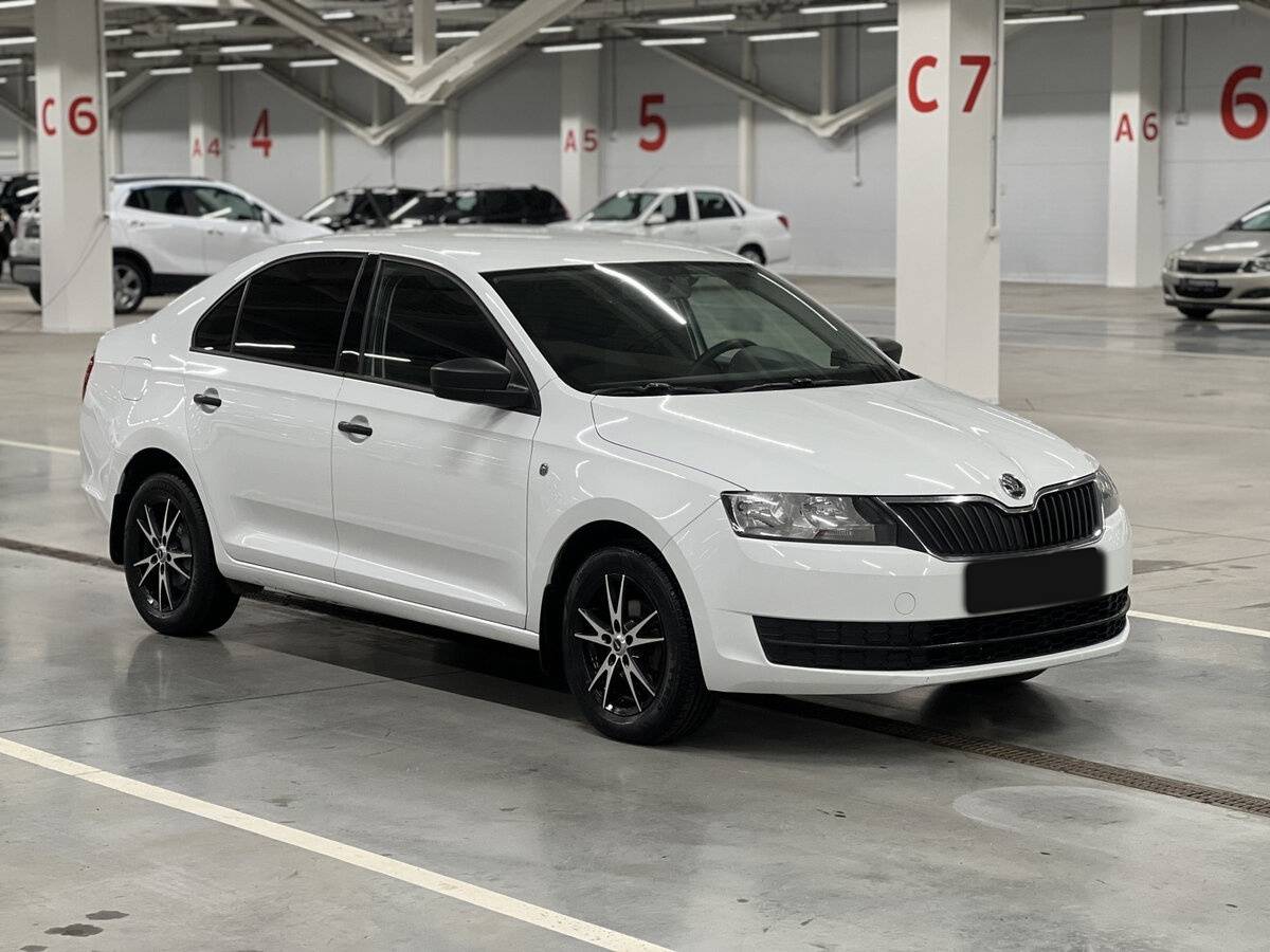 Skoda Rapid б/у, 2016, Механическая. Фото: #2