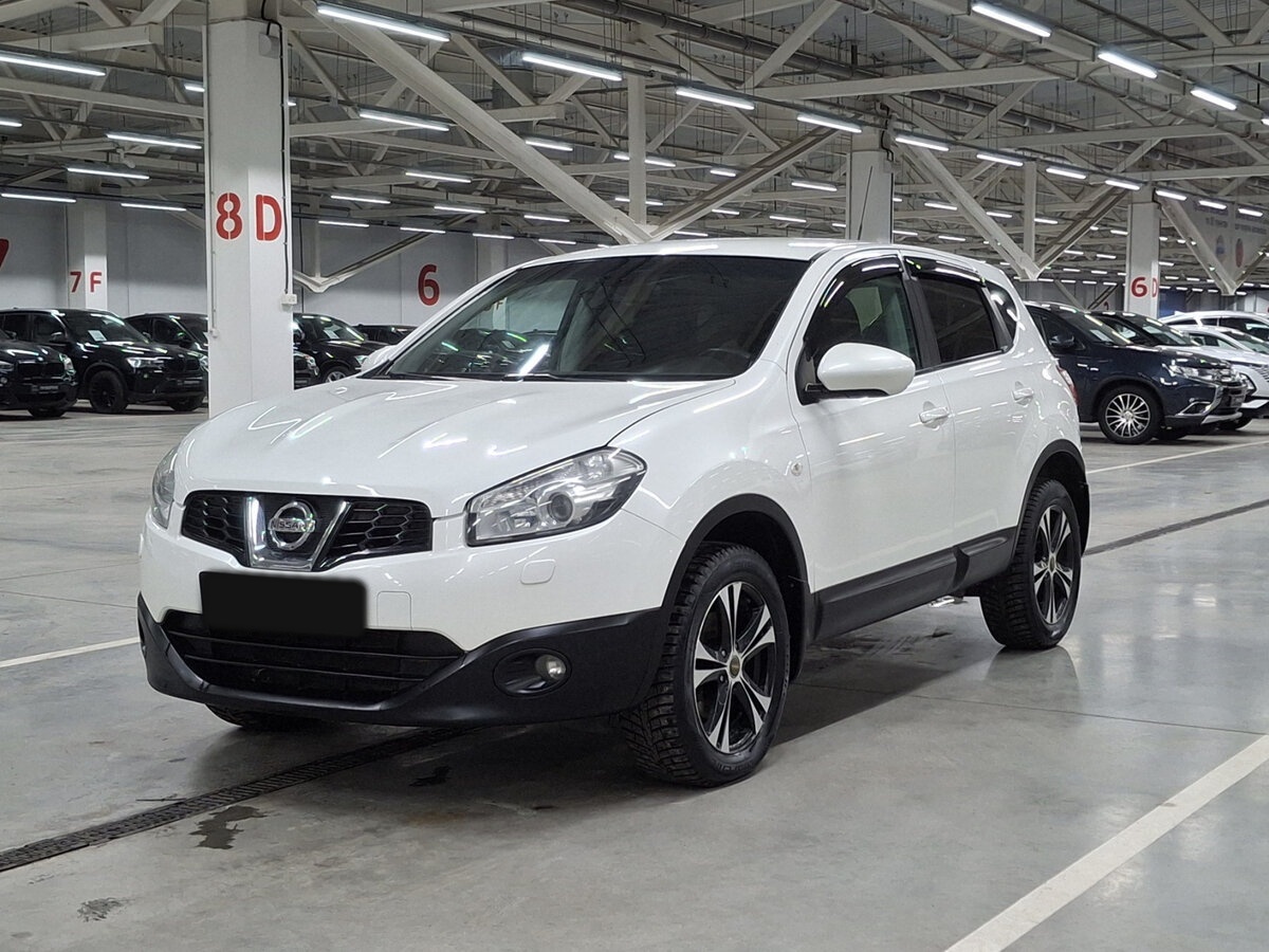 Nissan Qashqai б/у, 2013, Механическая. Фото: #0