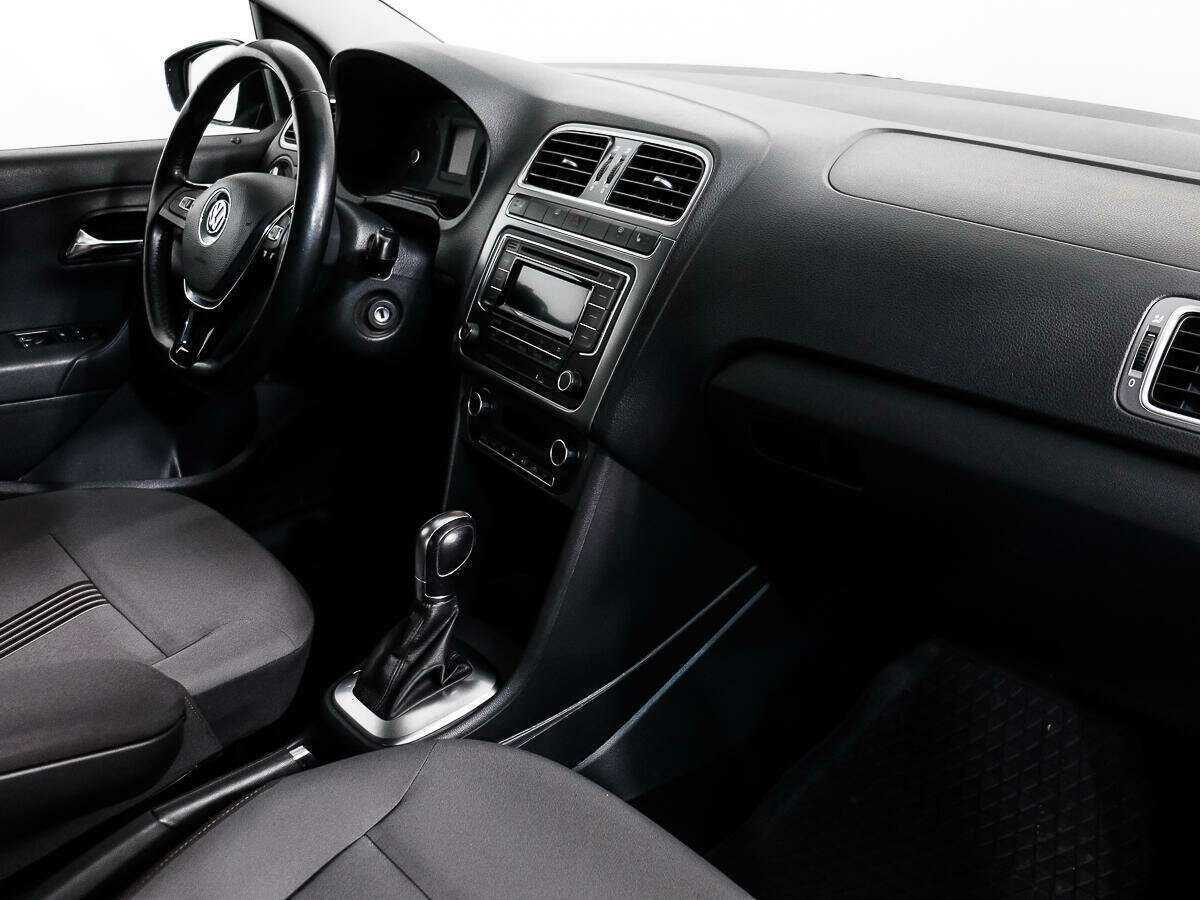 Volkswagen Polo б/у, 2016, Автоматическая. Фото: #10