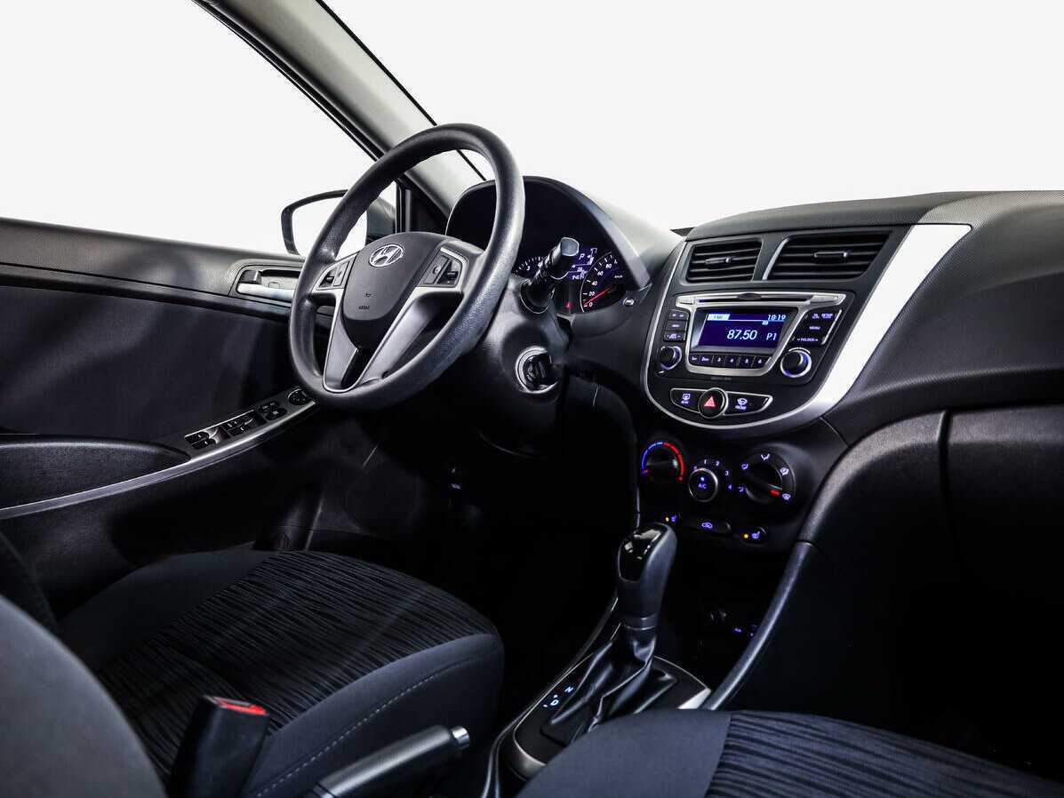 Hyundai Solaris б/у, 2015, Автоматическая. Фото: #7