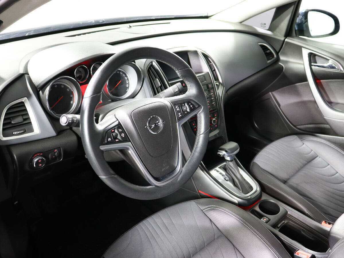 Opel Astra б/у, 2014, Автоматическая. Фото: #11