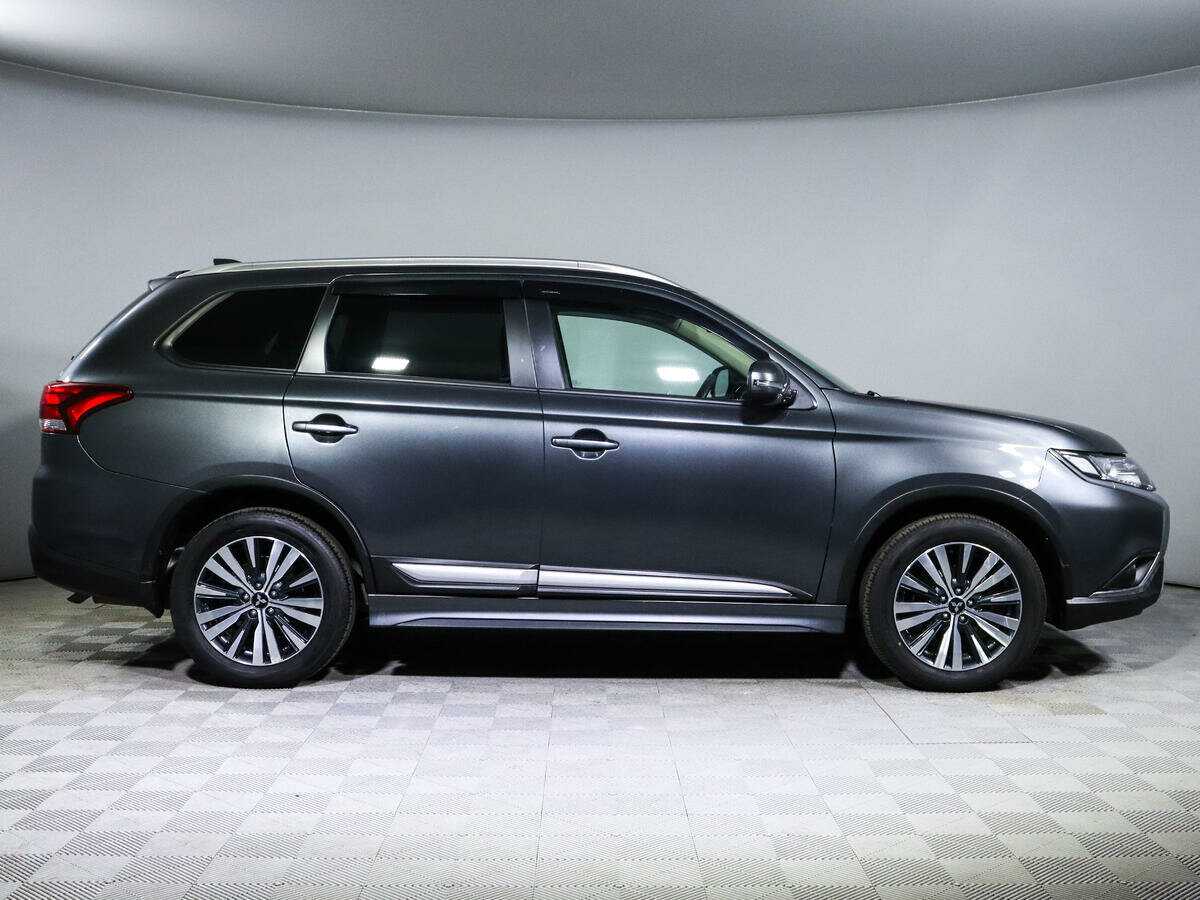 Mitsubishi Outlander б/у, 2020, Вариатор. Фото: #3