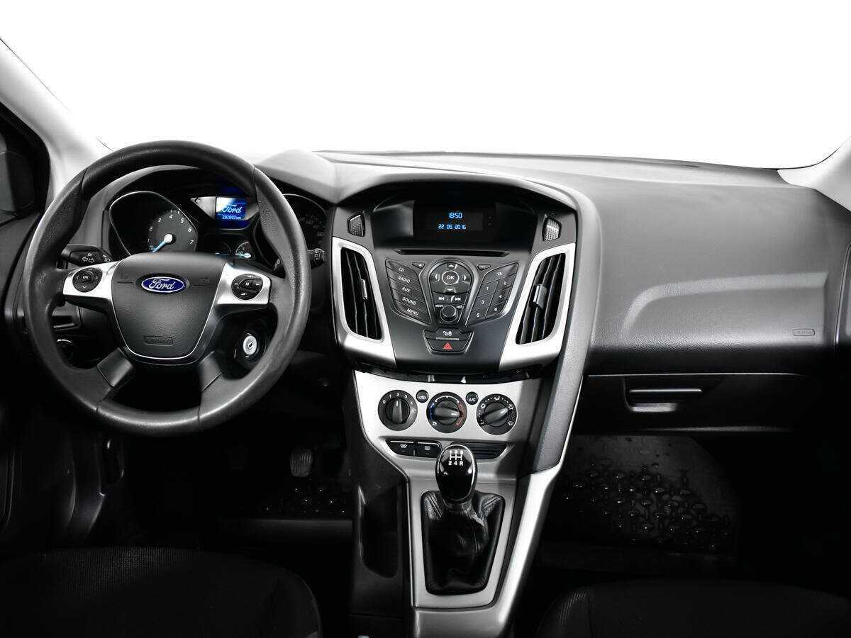Ford Focus б/у, 2015, Механическая. Фото: #11