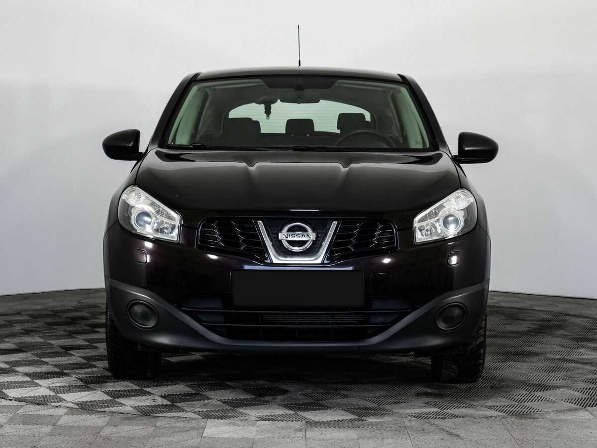 Nissan Qashqai б/у, 2013, Механическая. Фото: #1