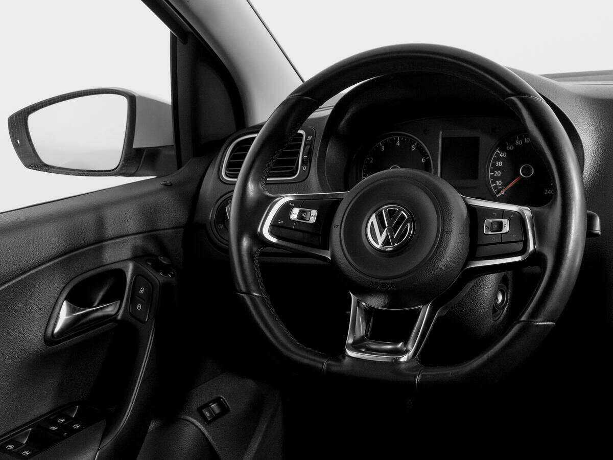 Volkswagen Polo б/у, 2020, Механическая. Фото: #13
