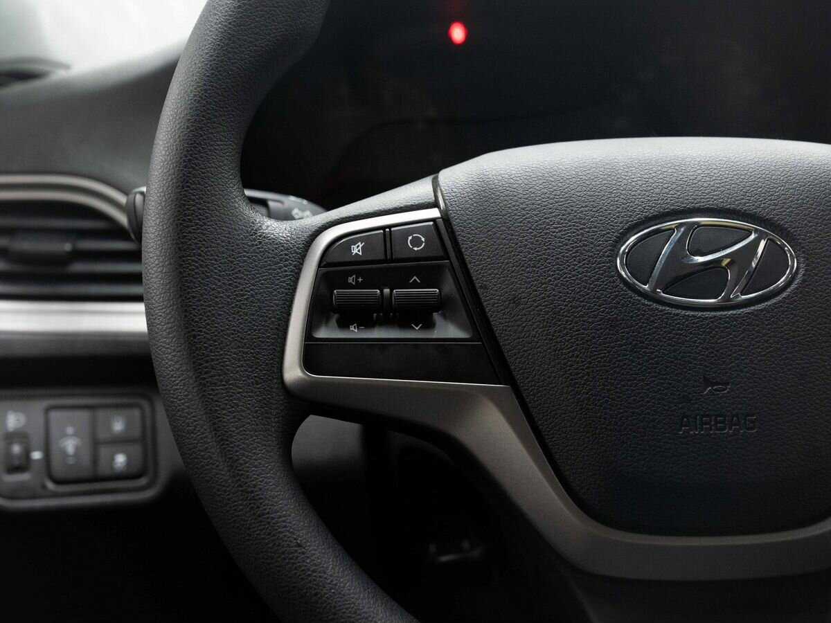 Hyundai Solaris б/у, 2019, Механическая. Фото: #14