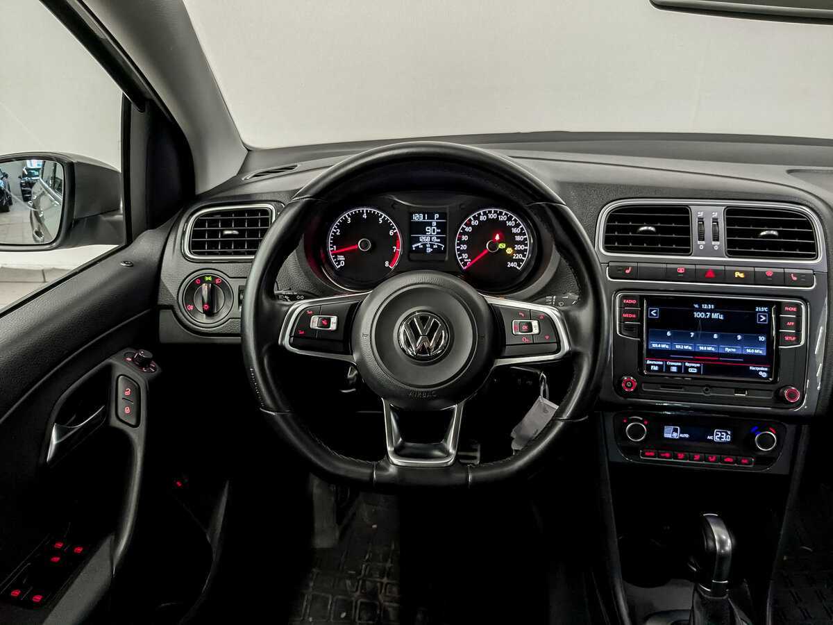 Volkswagen Polo б/у, 2018, Автоматическая. Фото: #19