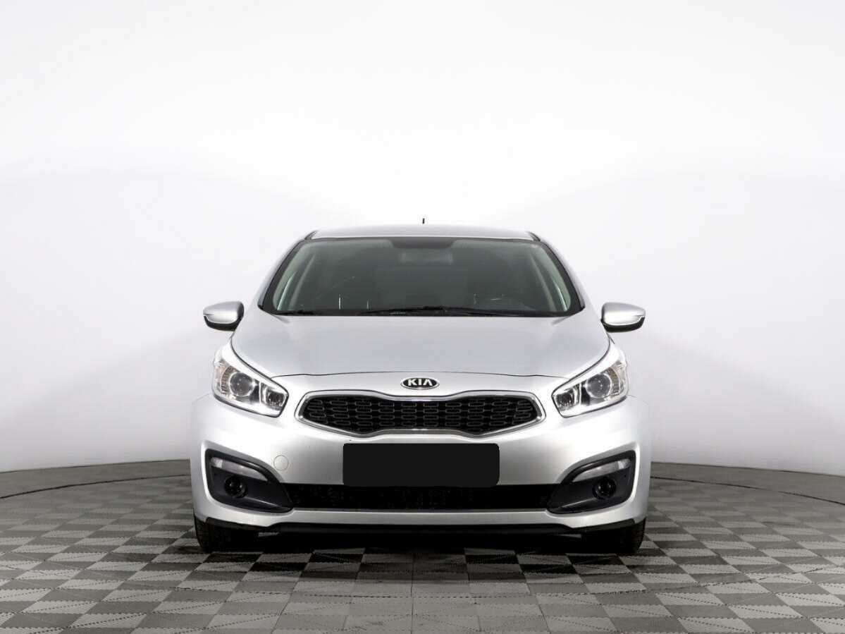 Kia Ceed б/у, 2016, Автоматическая. Фото: #1