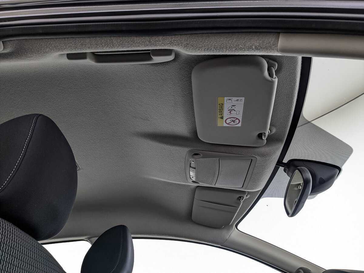 Nissan Sentra б/у, 2014, Механическая. Фото: #21