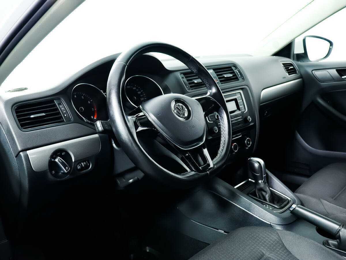 Volkswagen Jetta б/у, 2016, Роботизированная. Фото: #10
