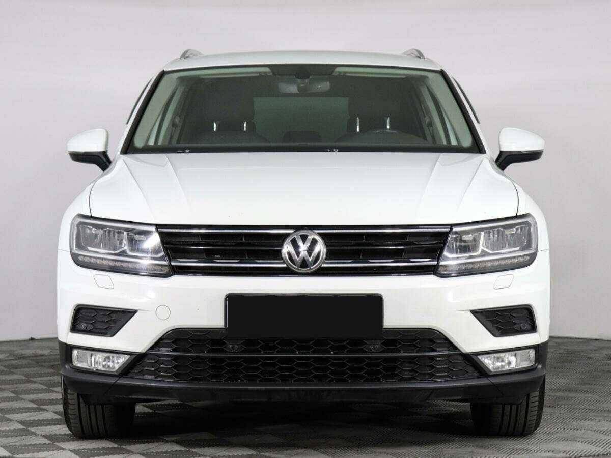 Volkswagen Tiguan б/у, 2017, Роботизированная. Фото: #1