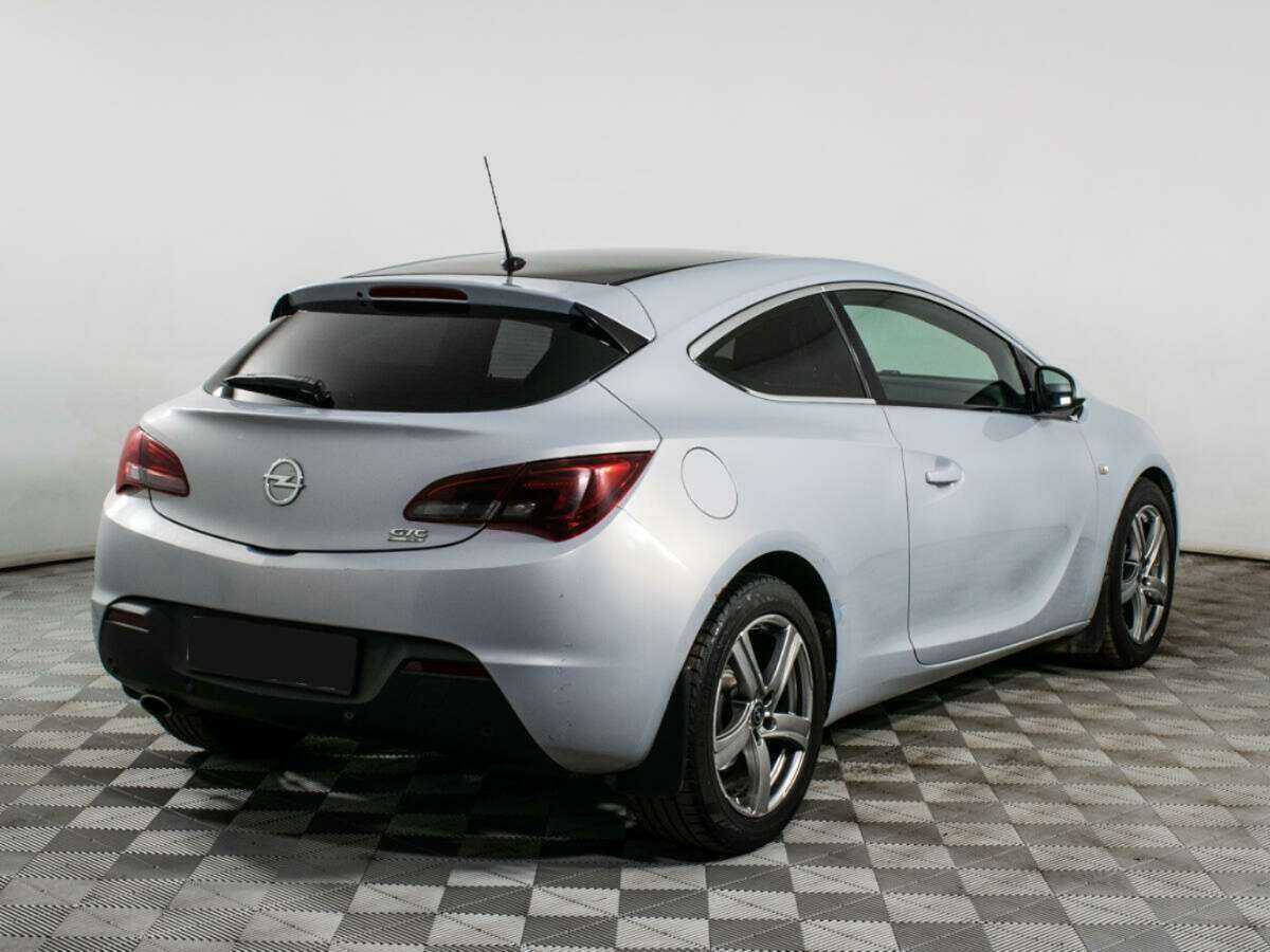 Opel Astra б/у, 2012, Автоматическая. Фото: #4