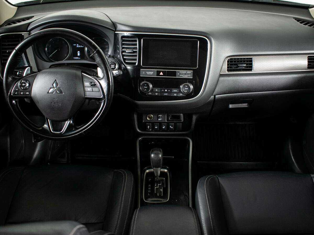 Mitsubishi Outlander б/у, 2018, Вариатор. Фото: #8