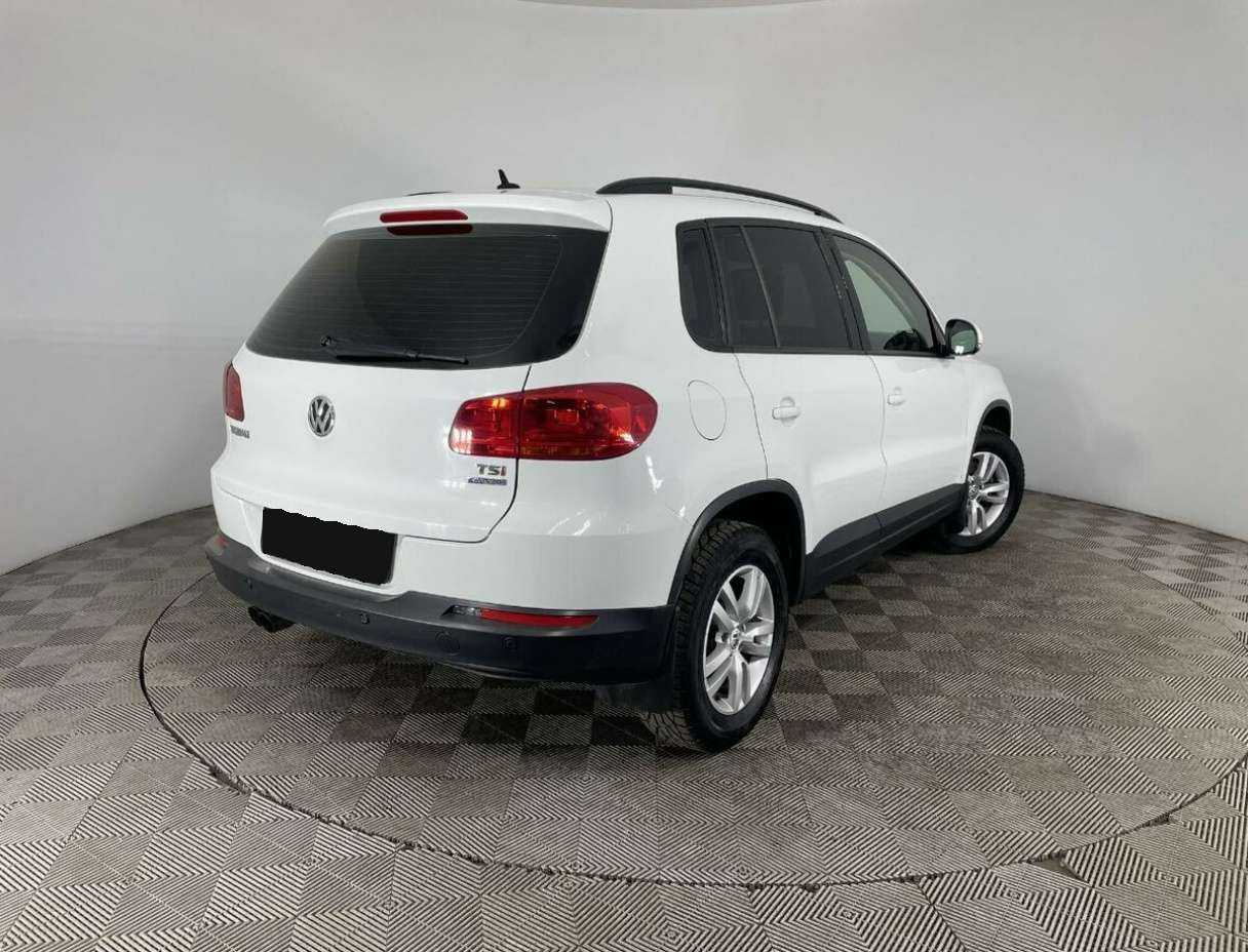 Volkswagen Tiguan б/у, 2014, Механическая. Фото: #3