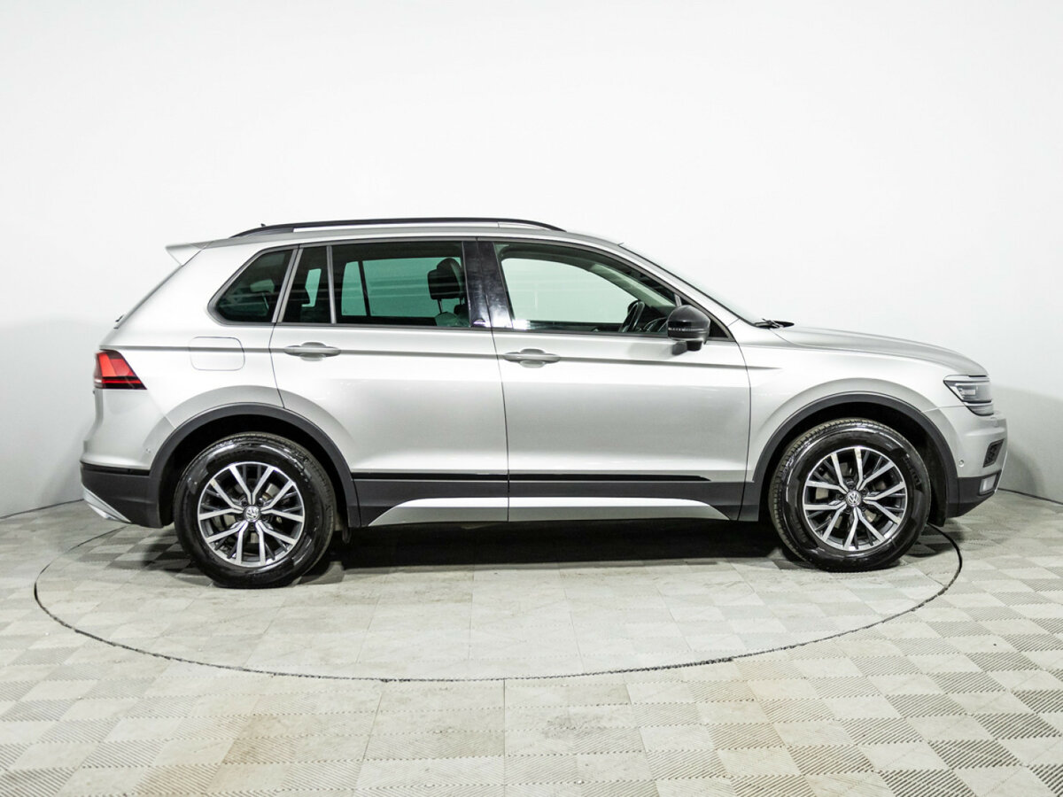 Volkswagen Tiguan б/у, 2019, Роботизированная. Фото: #3