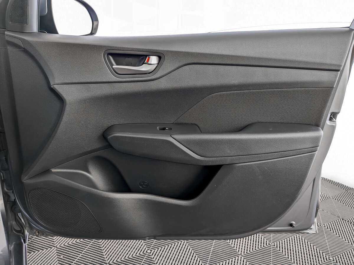 Hyundai Solaris б/у, 2018, Автоматическая. Фото: #19