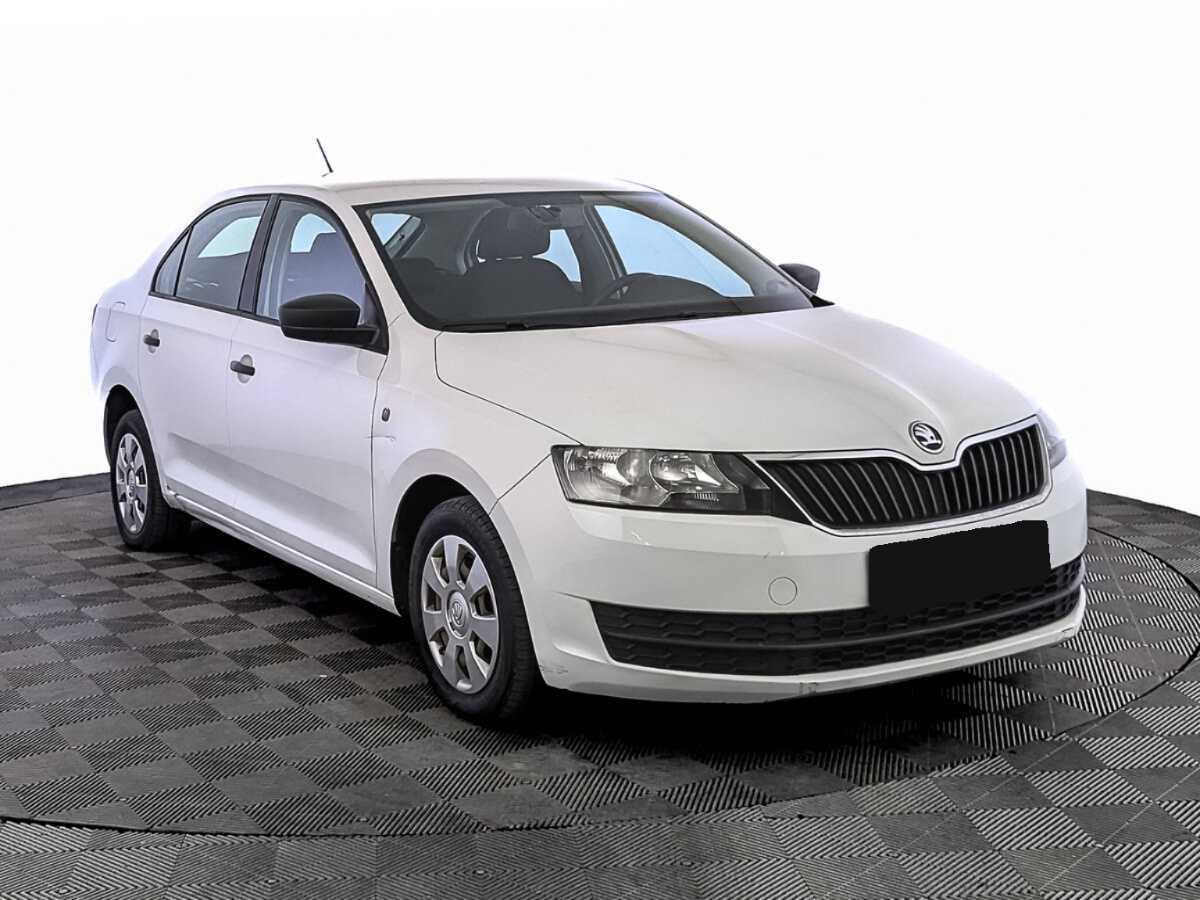 Skoda Rapid б/у, 2017, Механическая. Фото: #2