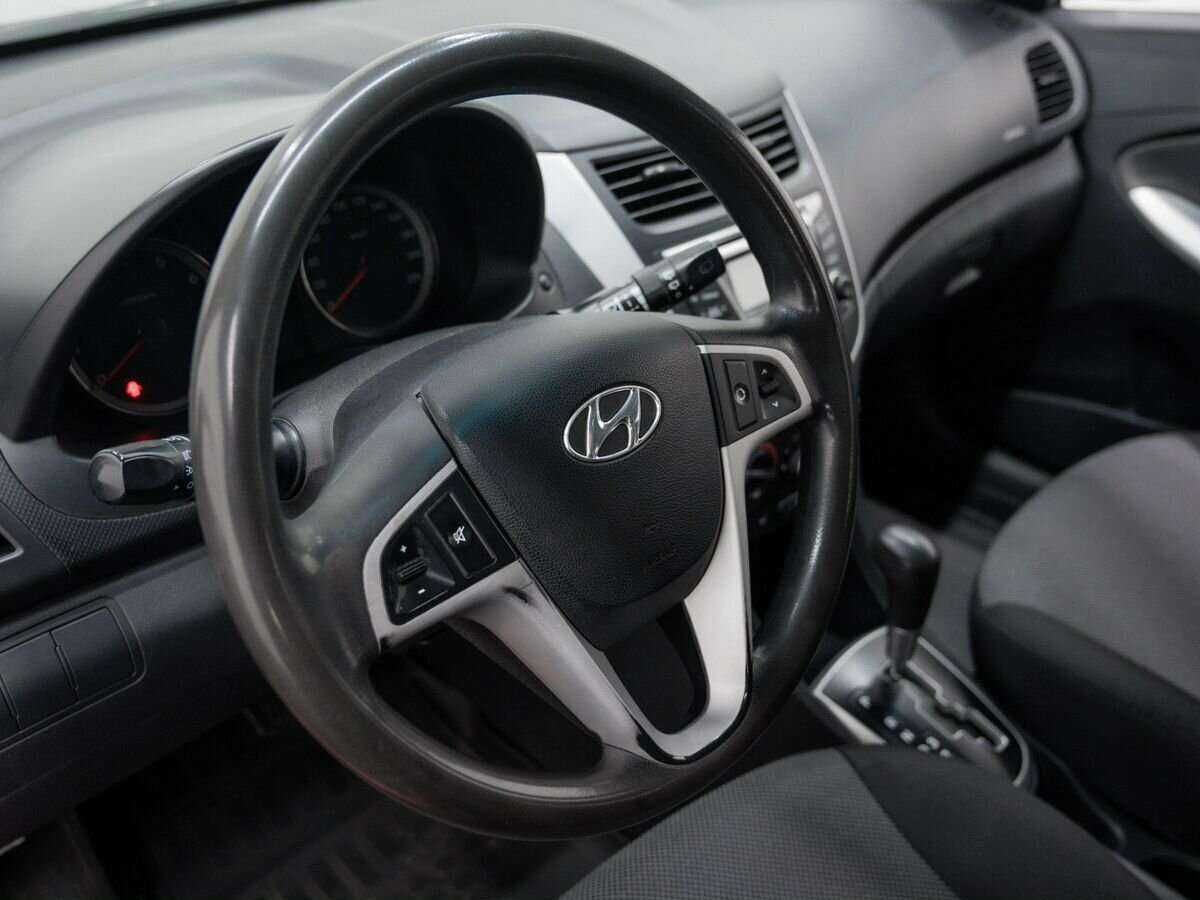 Hyundai Solaris б/у, 2012, Автоматическая. Фото: #14