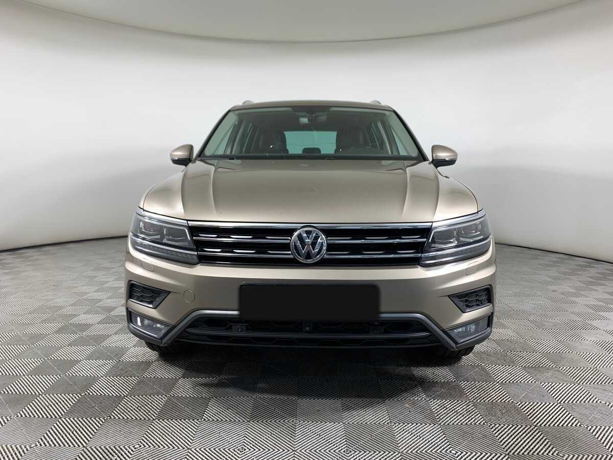 Volkswagen Tiguan б/у, 2017, Роботизированная. Фото: #1