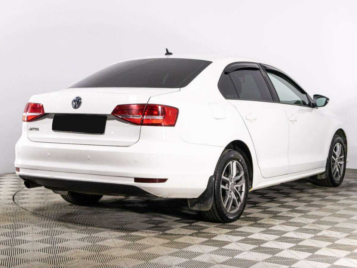 Volkswagen Jetta б/у, 2015, Механическая. Фото: #4