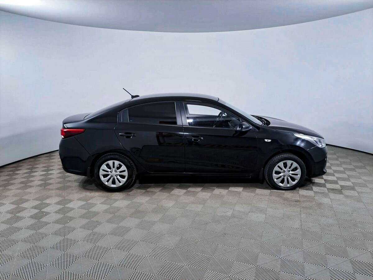 Kia Rio б/у, 2017, Автоматическая. Фото: #3
