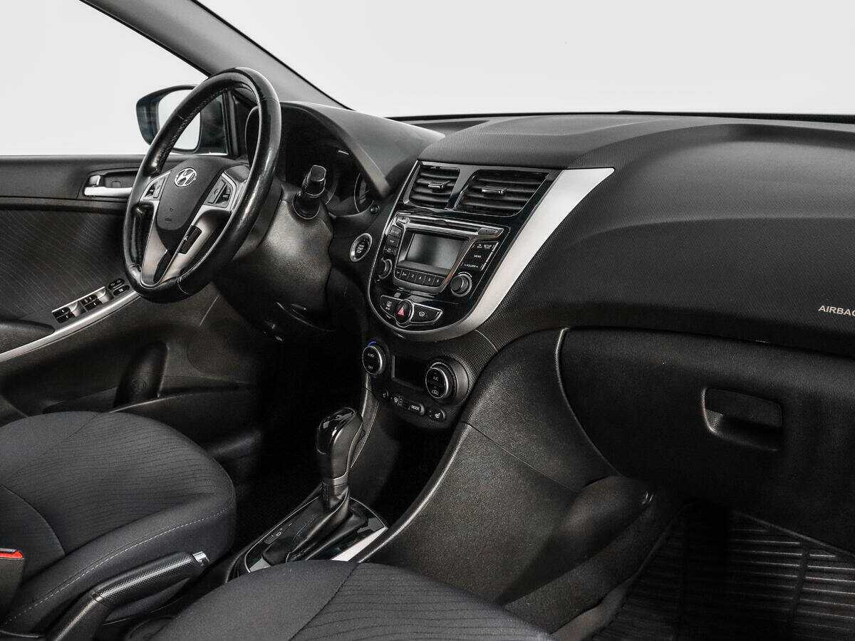 Hyundai Solaris б/у, 2015, Автоматическая. Фото: #11