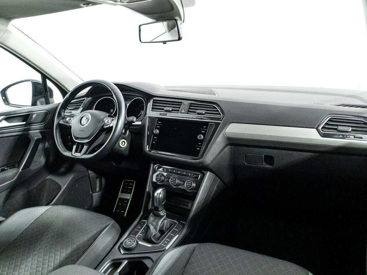 Volkswagen Tiguan б/у, 2020, Роботизированная. Фото: #8