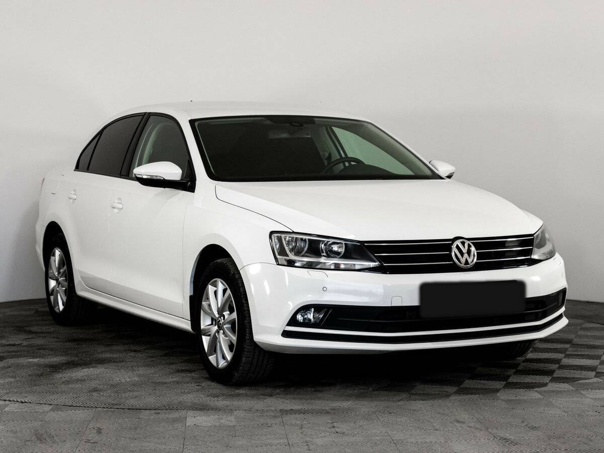 Volkswagen Jetta б/у, 2015, Роботизированная. Фото: #2