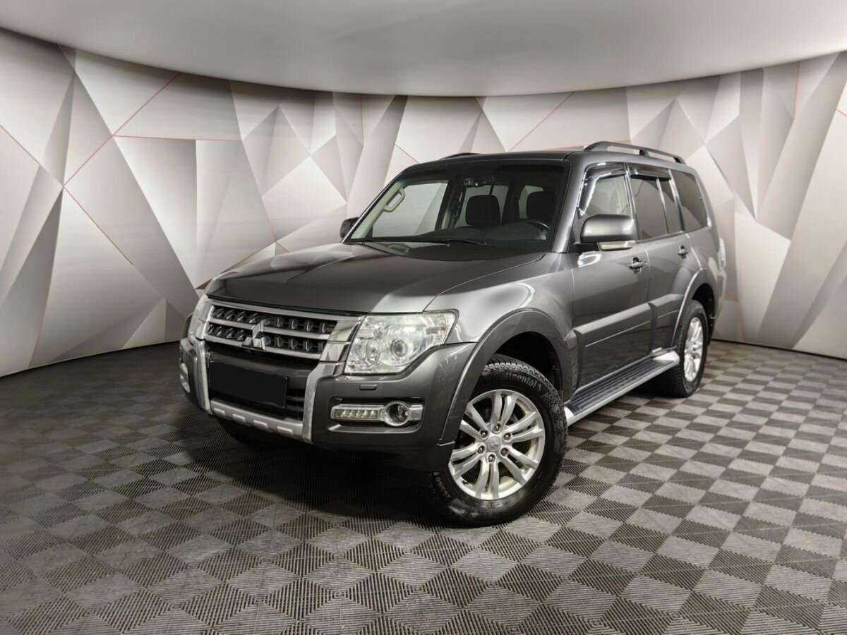 Mitsubishi Pajero б/у, 2015, Автоматическая. Фото: #0